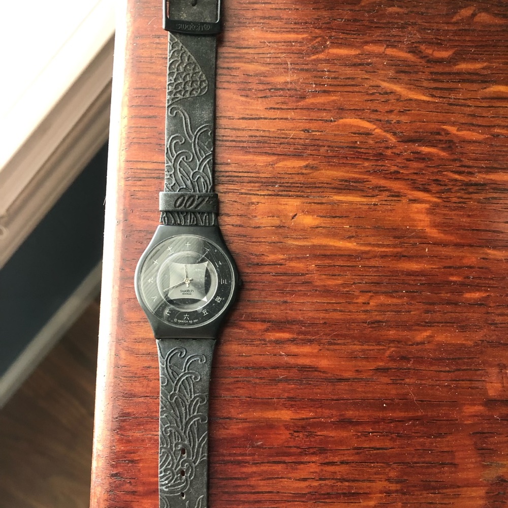 Swatch Skin 007 Edition